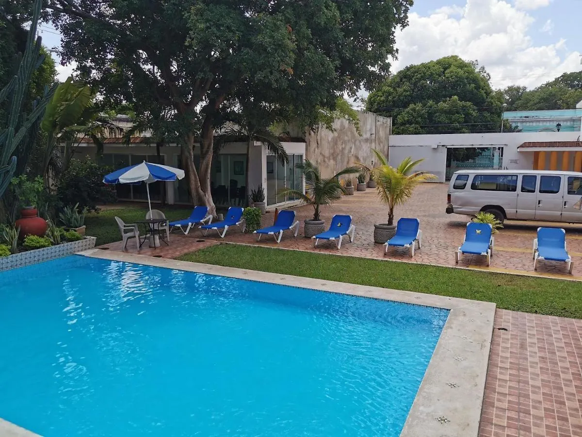 ***  Hotel Las Dalias Inn Mérida México