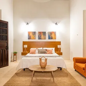 Casa Dos Lirios Boutique *** Mérida